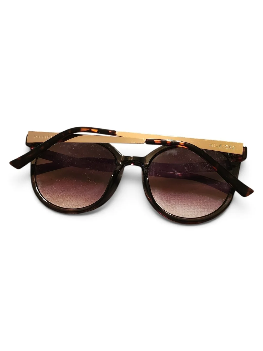 Tommy Hilfiger Round Tortoiseshell Sunglasses with Brown Gradient Lenses